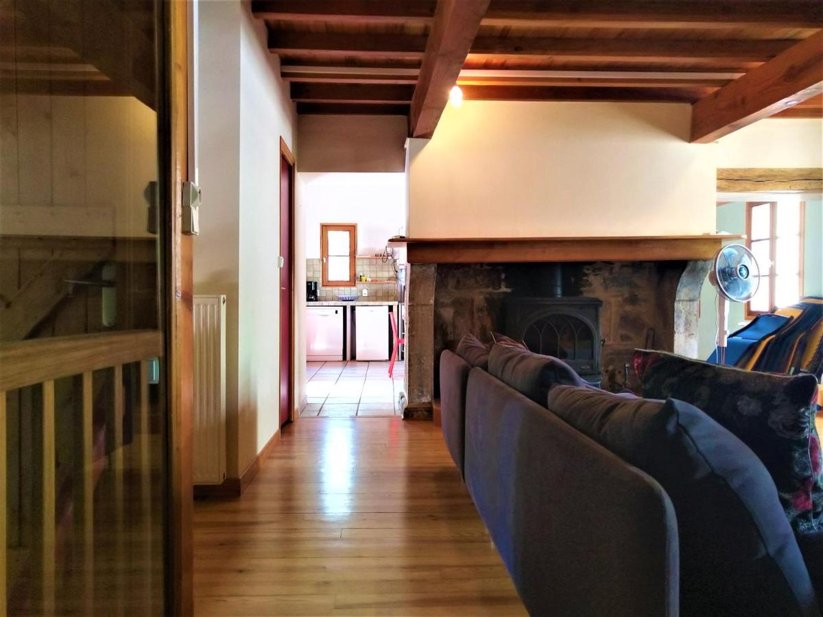 Villa Magnifique En Pierres 6 Personnes - Piscine Et Cheminée - *