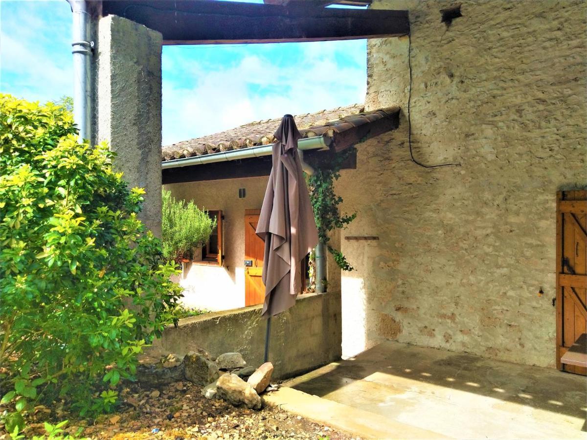 Villa Magnifique En Pierres 6 Personnes - Piscine Et Cheminée - *